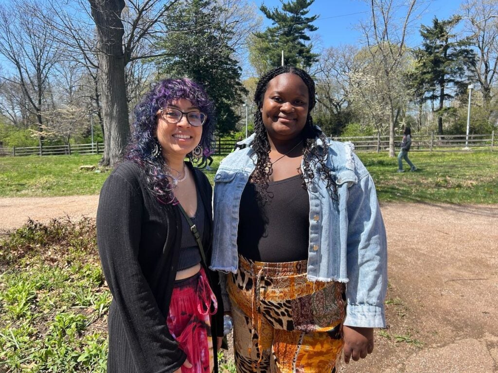 Doulas Jasmine Sierra and Amirah Gibbs pose for photo