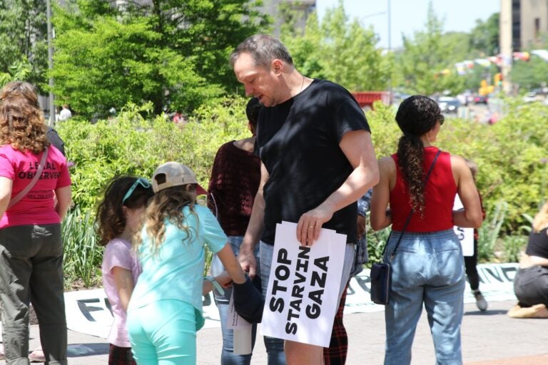 Hundreds gathered at Love Park on Mother’s Day