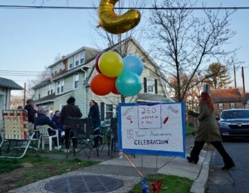 Gladstone Manor neighbors